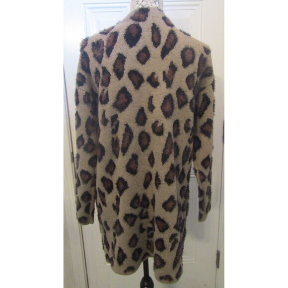 MK Metric Knits Cardigan Leopard Animal Print Fuzzy Ultra Soft Sweater Size L - Picture 5 of 10